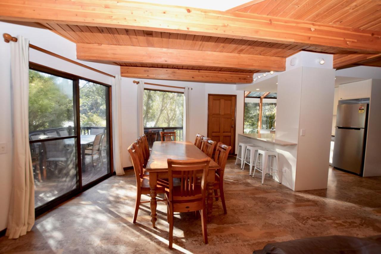 Sublime Cedar Lodge Leura Exterior photo
